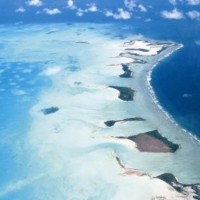 Kiribati tonejo v morje