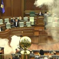 kosovo, parlament, solzivec