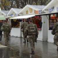 pariz francija vojska terorizem terorist (7)