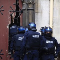 pariz francija vojska terorizem terorist (5)