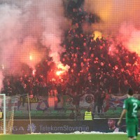 Viole večni derbi Olimpija Maribor