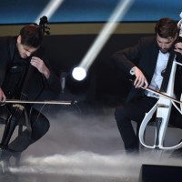 2 cellos