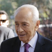 Bivši izraelski predsednik Peres v bolnišnici