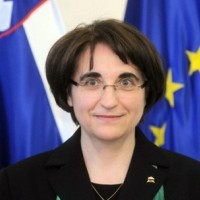 Dr. Ljubica Jelušič