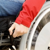 Prijeli roparja banke na invalidskem vozičku