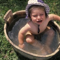 Dojenček v vodi joka