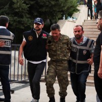 vojaški udar v turčiji pučisti na sodišču