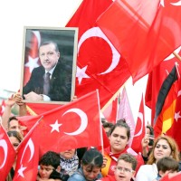 koln erdogan zborovanje