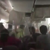 požar v letalu reševanje Dubaj