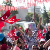 zborovanje podpore predsedniku Erdoganu v Istanbulu
