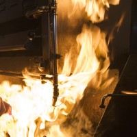 kuhinja ogenj napa štedilnik
