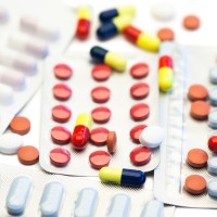 antibiotiki, tablete, kapsule, zdravila