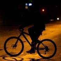 kolesar, noč, ulica
