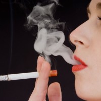 ženska, kajenje, cigareta