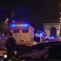 Pariz, Elizejske poljane, policija, streljanje