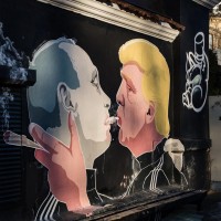grafit, Vladimir Putin, Donald Trump, joint, dim, marihuana, mural, VIlnius, Vilna, Litva