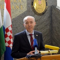 Damir Krstičević, obrambni minister