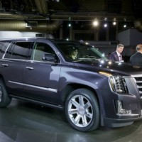 Cadillac predstavil novega escalade