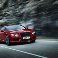 Bentley V8 še uradno