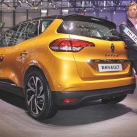 PREDSTAVITEV: Renault scenic