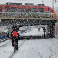 sneg, sneženje, ljubljana, kolesar