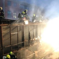 požar poslovnega objekta v stegnah, gasilci
