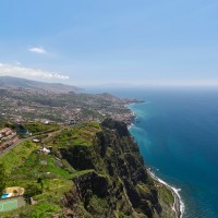 Pogled na Funchal z klifa Cabo Girao