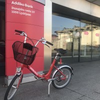 Addiko rdeča sreda - odpeljite Pony kolo