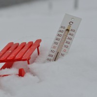 sneg, sani, termometer, zima