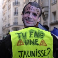 rumeni jopiči_pariz_protest 3