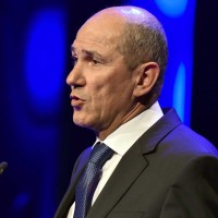 janez jansa sds bobo1.jpg