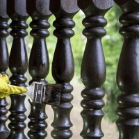 barvanje balkonske ograje