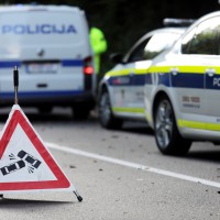 Zavrč - smrtna prometna nesreča na cesti Ptuj Zavrc, pri gradu Borl - tovorno in osebno vozilo 