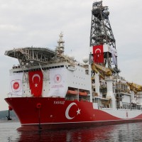 turška vrtalna ladja Yavuz