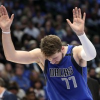 luka doncic chicago 3 re