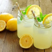 Quick-Blend-Paleo-Homemade-Lemonade-Recipe