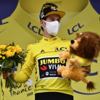 primoz roglic tour re