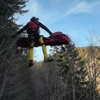 gorska-reševalna-služba-kranj, padalec, reševanje