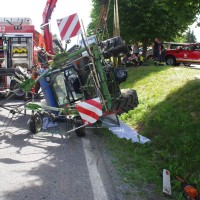traktor, postojna, prometna nesreča