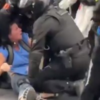 Pariz, protestnica, aretacija