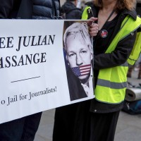 julian assange, nasprotovanje izročitvi