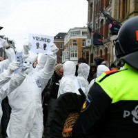 protest, nizozemska, amsterdam, koronavirus