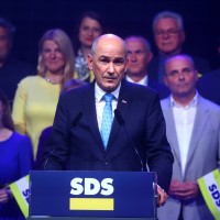 konvencija sds medvode 2022 bobo11.JPG