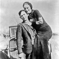 clyde-champion-barrow-in-bonnie-parker