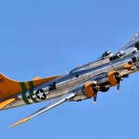 B17_Flying_Fortress_-_Chino_Airshow_2014_(14112841238)