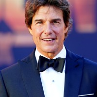 60-letni Tom Cruise je še vedno zelo privlačen ..