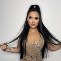 Barbara Bobak se je zapletla s poročenim moškim