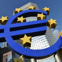 ecb, evropska centralna banka