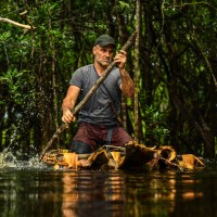 Ed Stafford je leta 2010 postal znan kot prvi človek, ki je prehodil celotno pot ob reki Amazonki