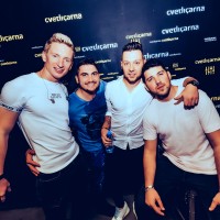 Člani skupine Zvita Feltna že dve desetletji nastopajo kot tesno povezana ekipa